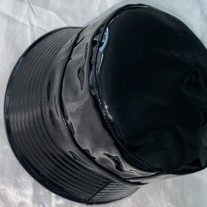Scala Gloss Bucket Hat